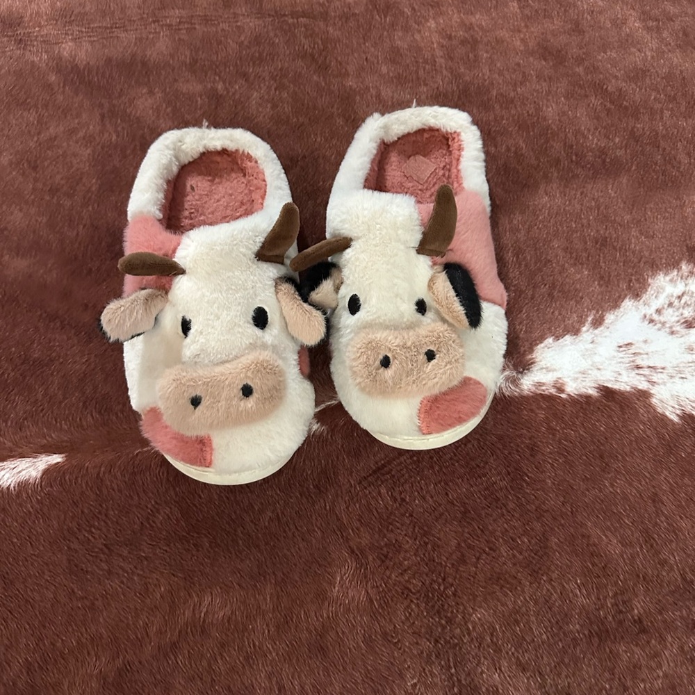 Source Unknown Cow Design Slippers - Pink and White